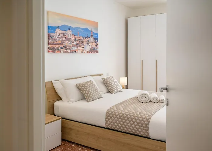 Luxury Domus- Metro Malatesta
